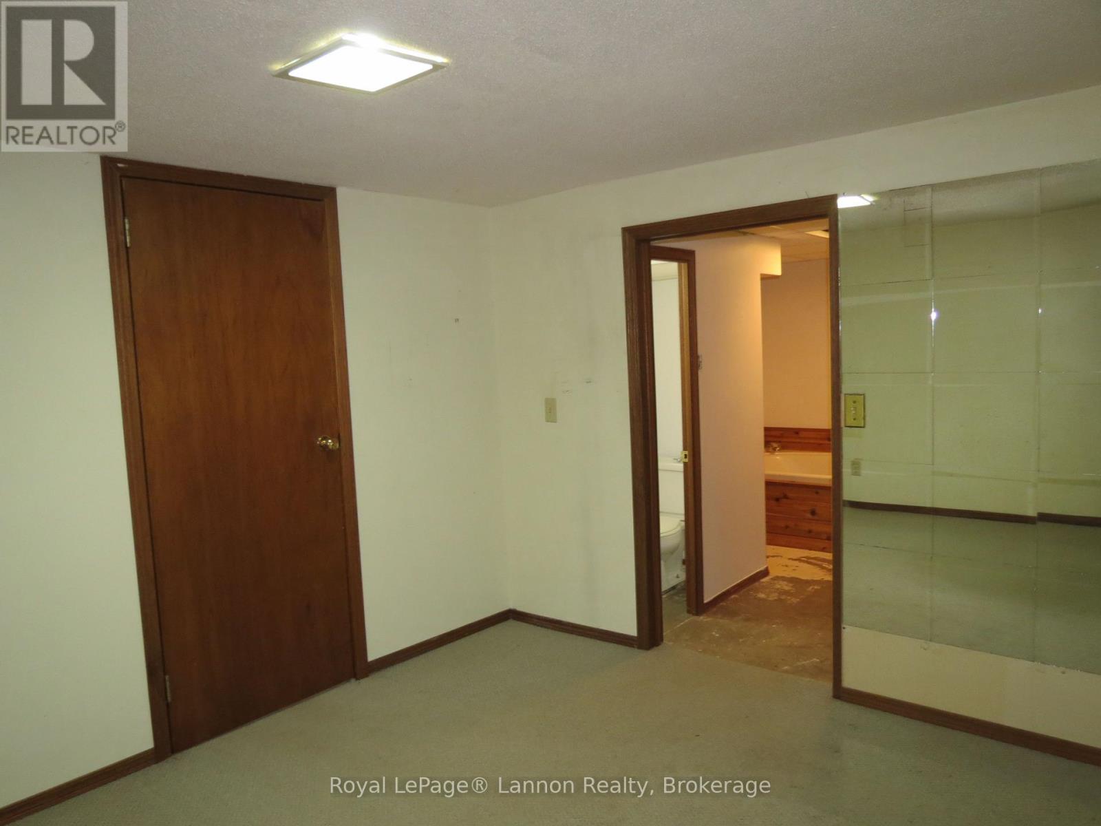 2126 MCGREGOR AVENUE - 28