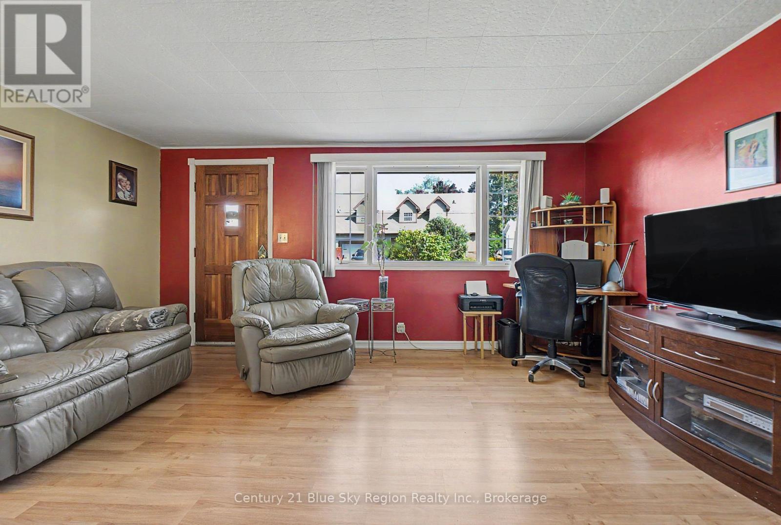 383 ANGUS STREET - 12