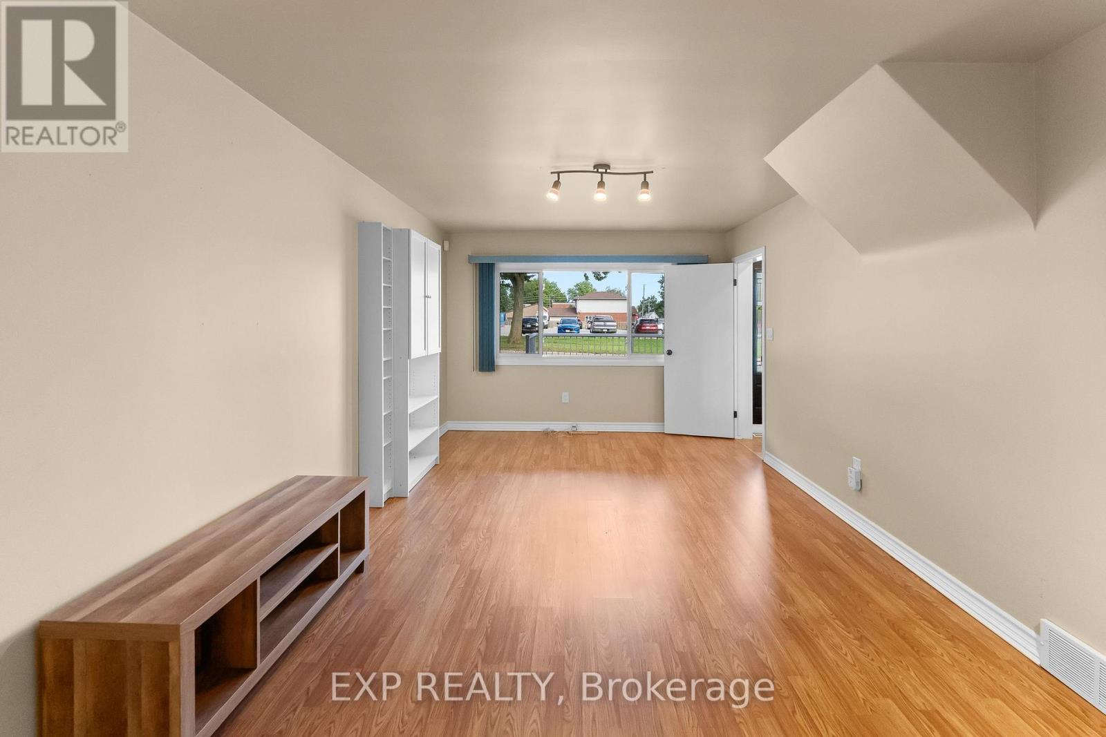 6246 GLENGATE STREET - Image 25