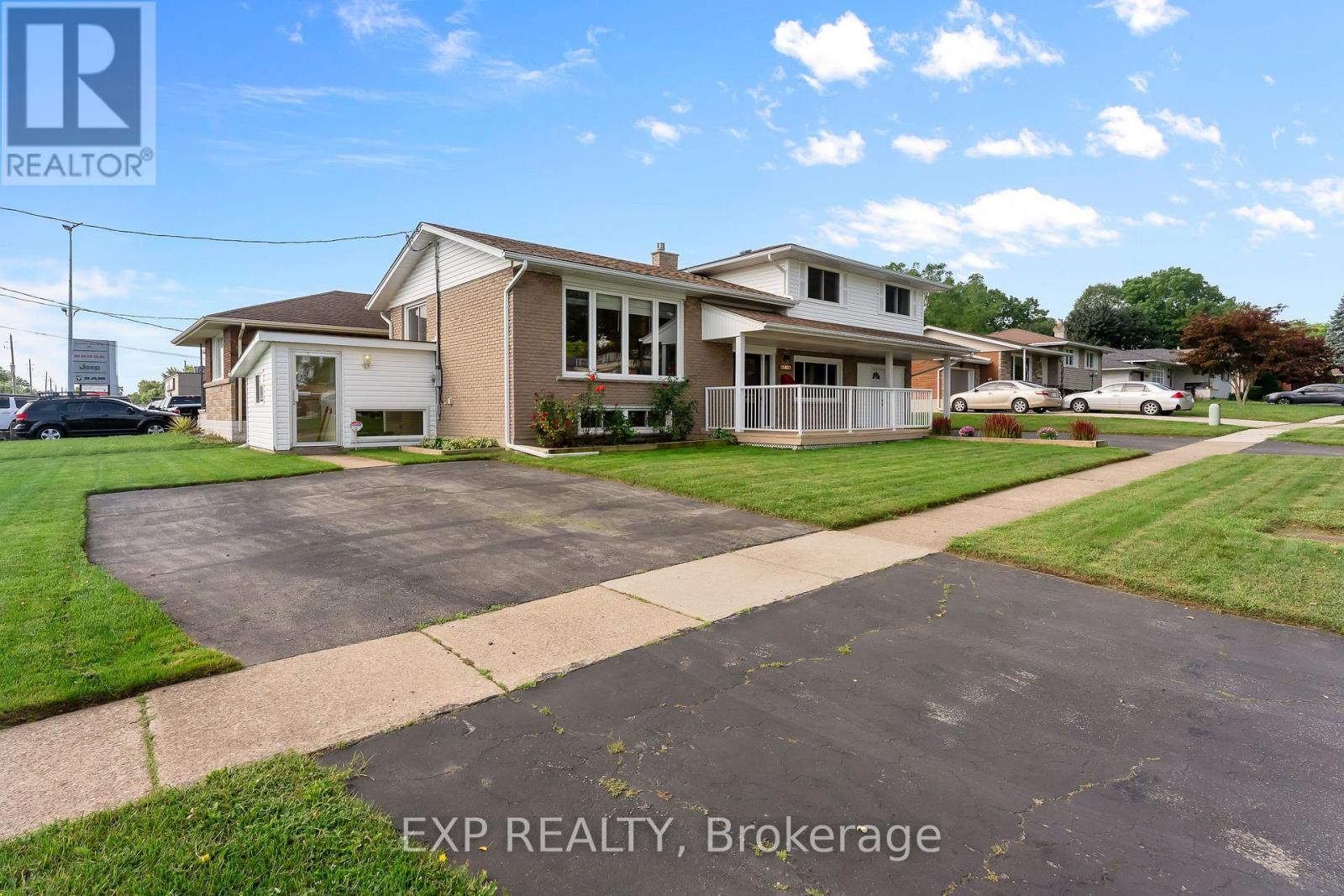 6246 GLENGATE STREET - Image 31