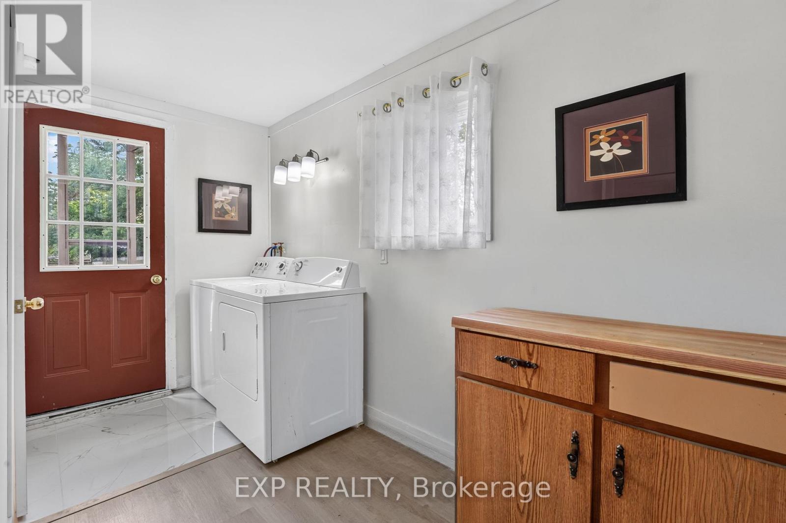 45 PHIPPS STREET - Image 29