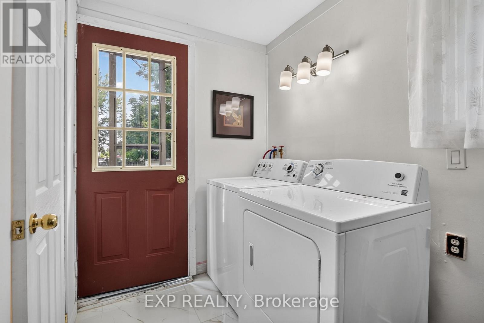 45 PHIPPS STREET - Image 30