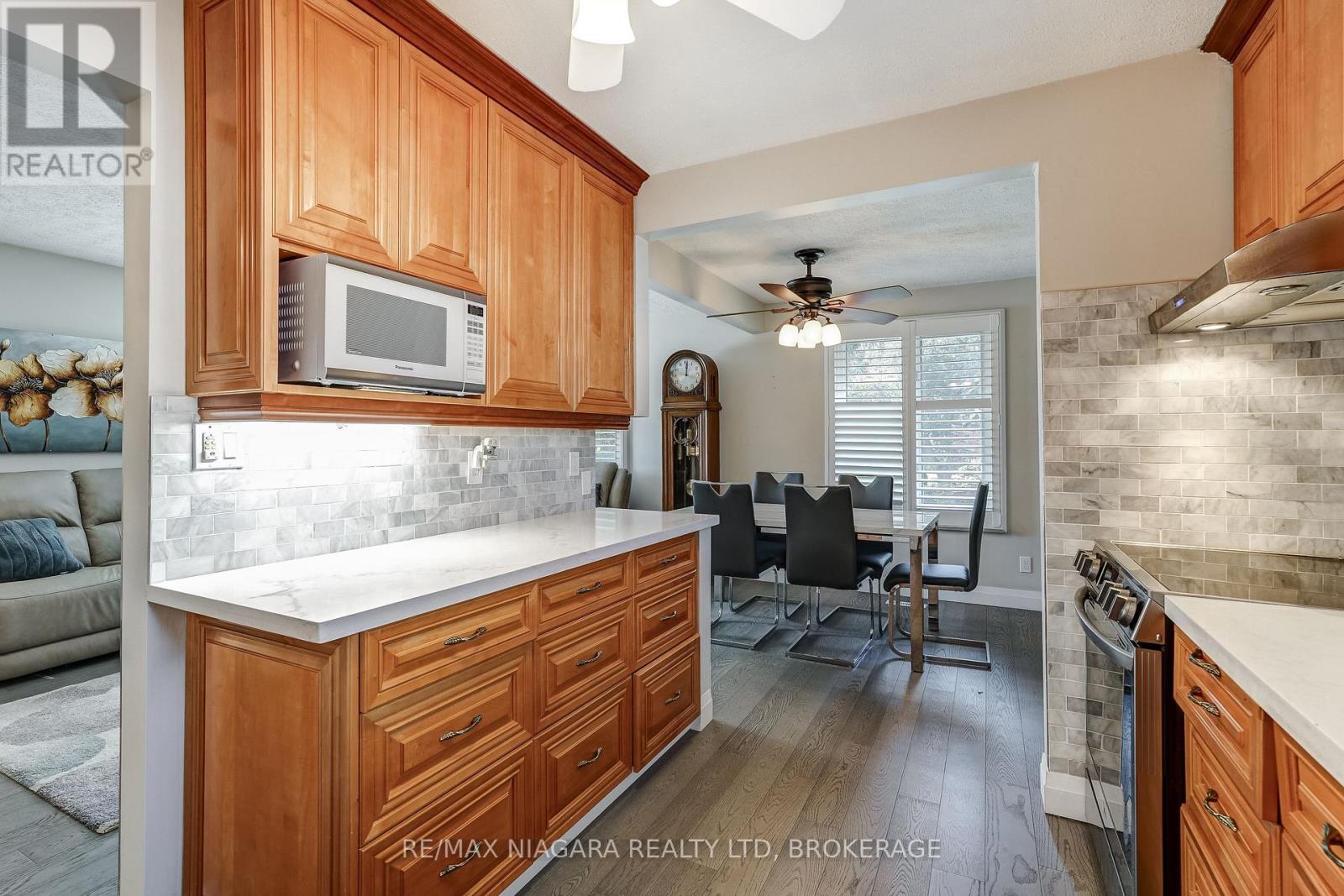 33 HURRICANE ROAD - Image 14