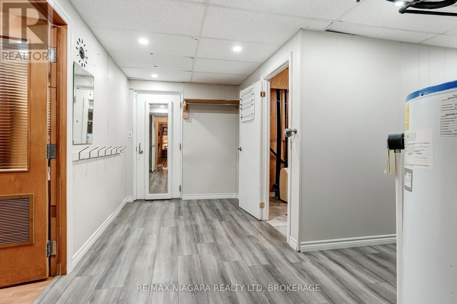 33 HURRICANE ROAD - Image 31