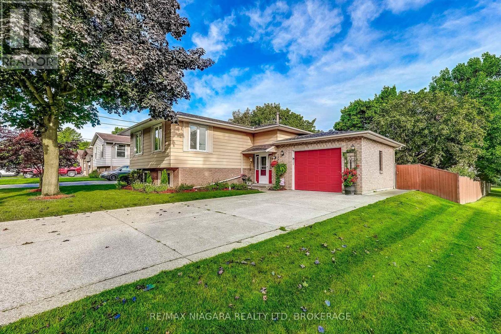 33 HURRICANE ROAD, Pelham (Fonthill) — photo 4