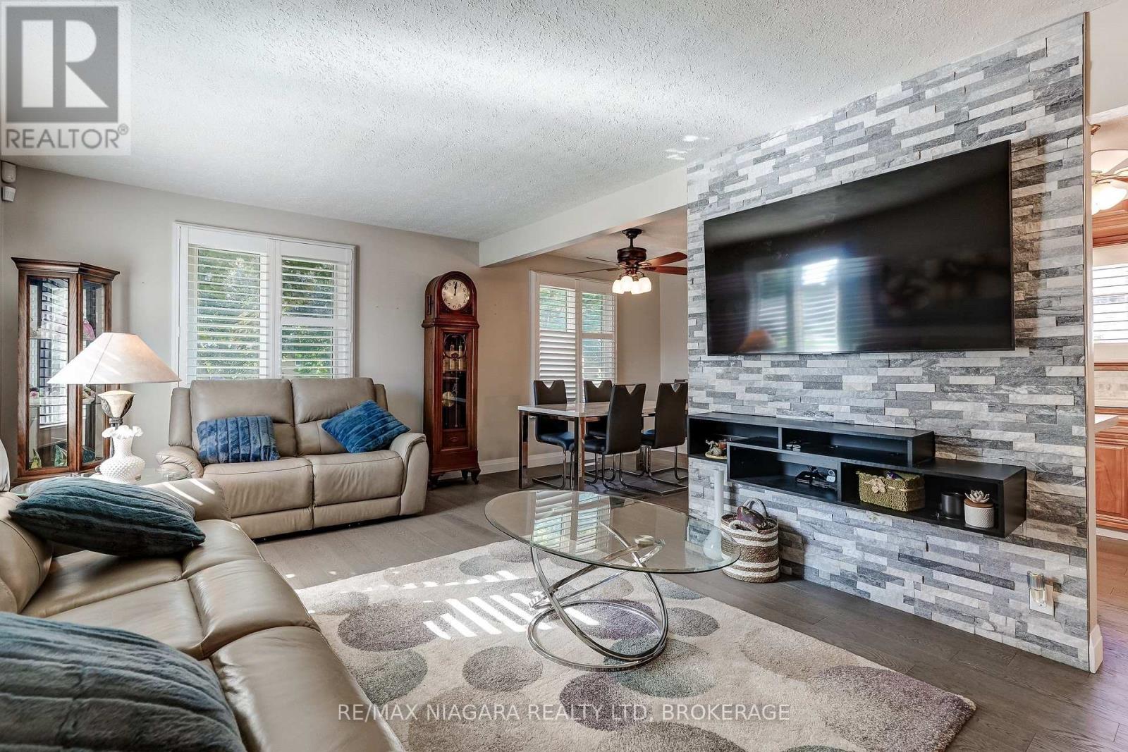 33 HURRICANE ROAD, Pelham (Fonthill) — photo 9