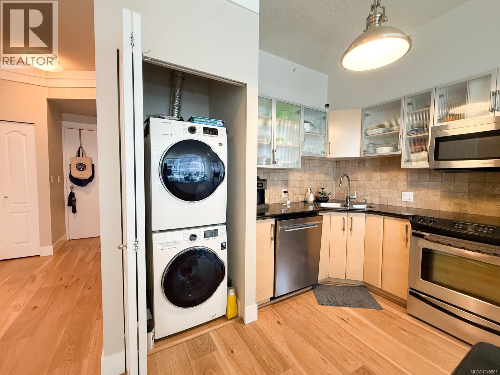 #303 845 Yates St - Image 12