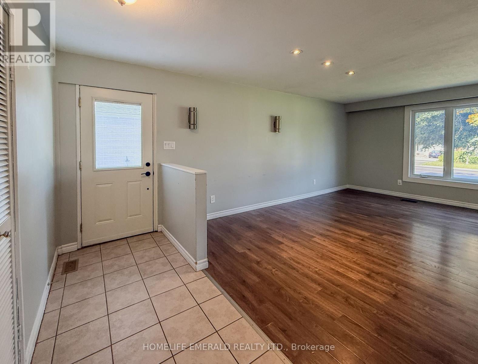 131 CUNDLES ROAD E - 15