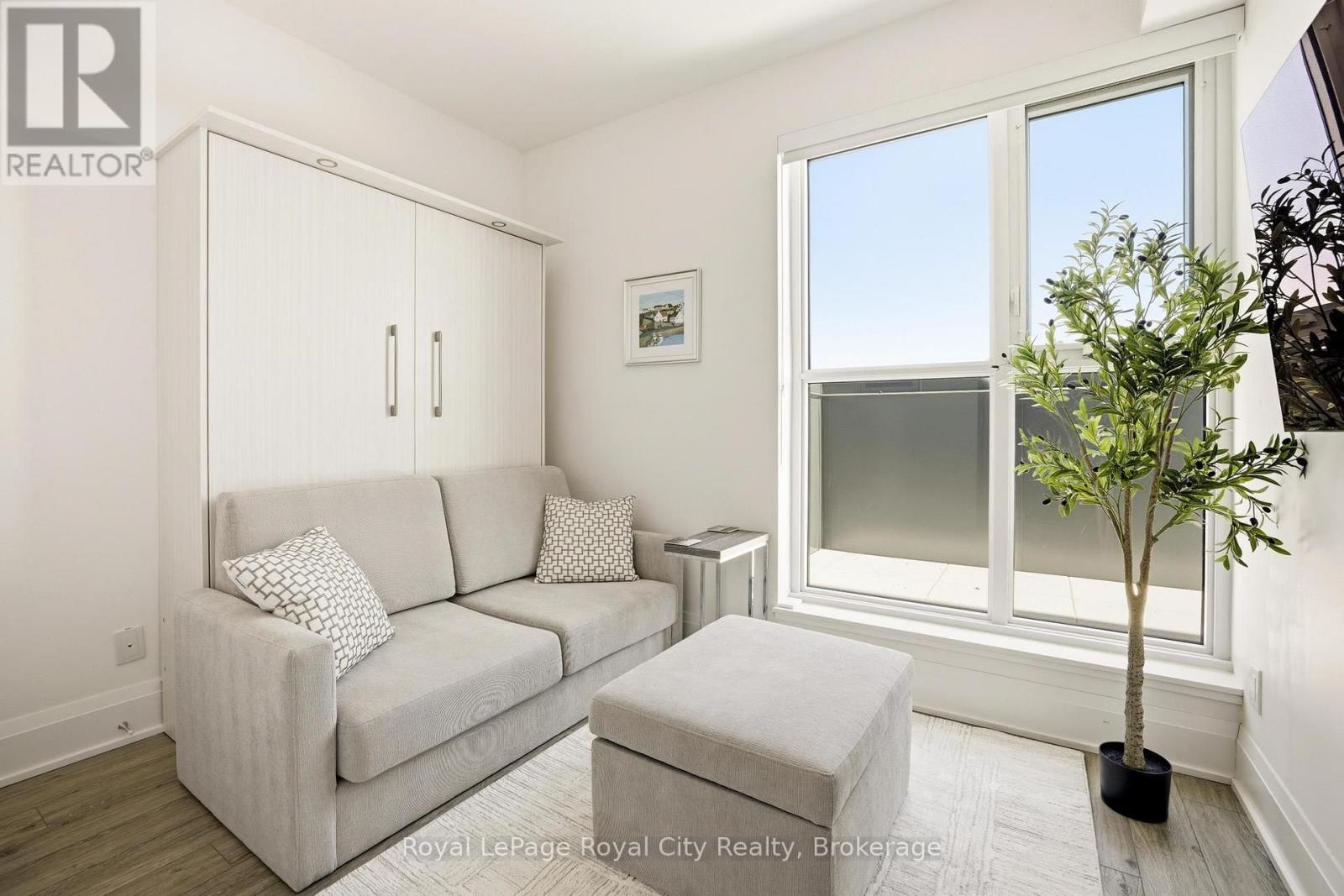 #604 3071 TRAFALGAR ROAD - Image 25