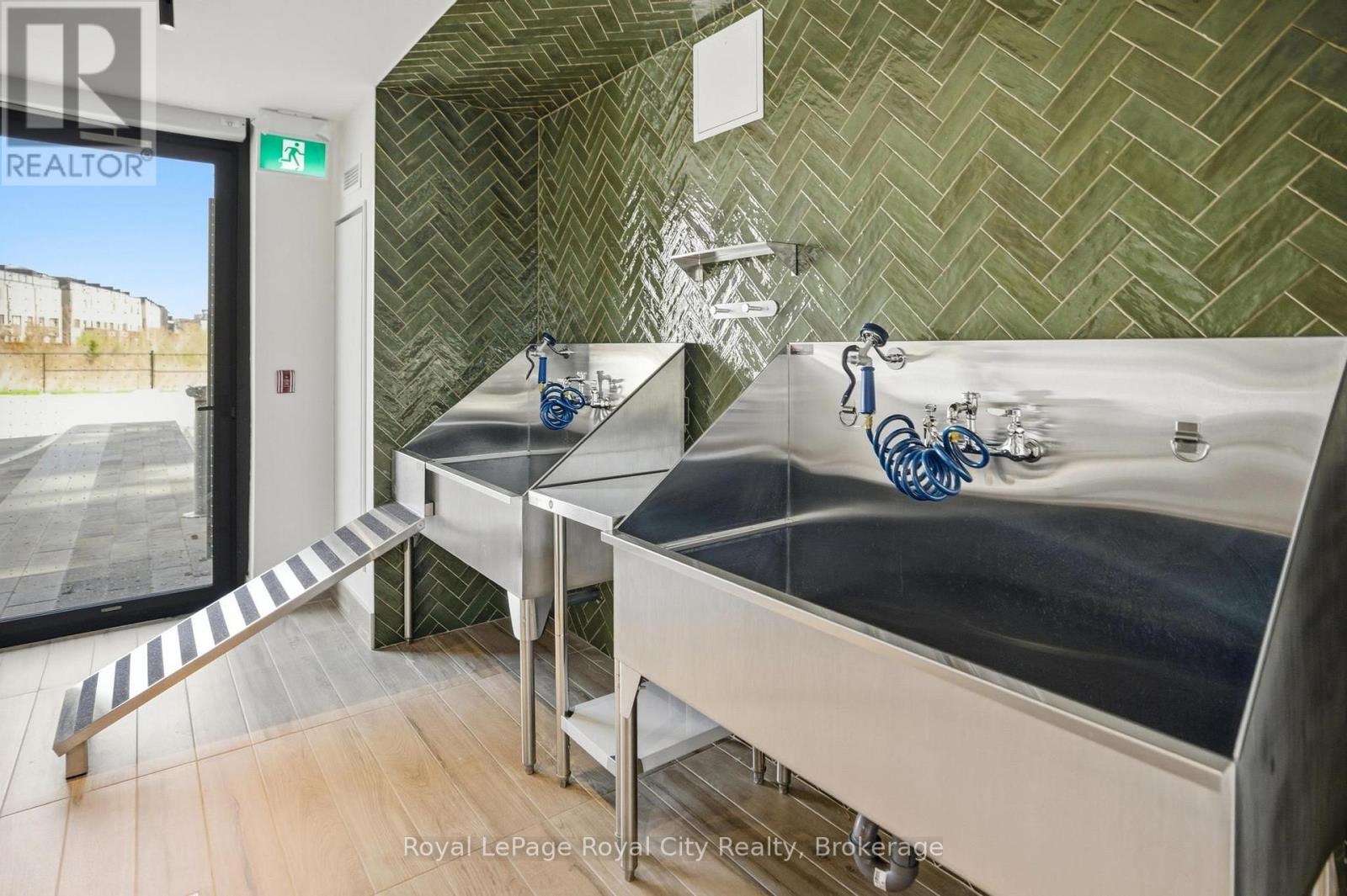 #604 3071 TRAFALGAR ROAD - Image 35
