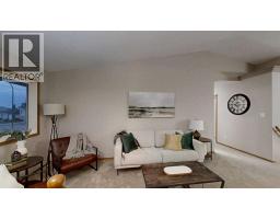 42 Mt Backus Crescent W - photo 2
