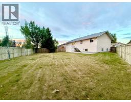 42 Mt Backus Crescent W - photo 29