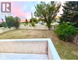 42 Mt Backus Crescent W - photo 28