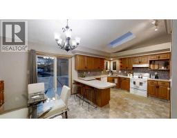 42 Mt Backus Crescent W - photo 4