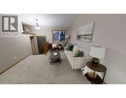 42 Mt Backus Crescent W - photo 16