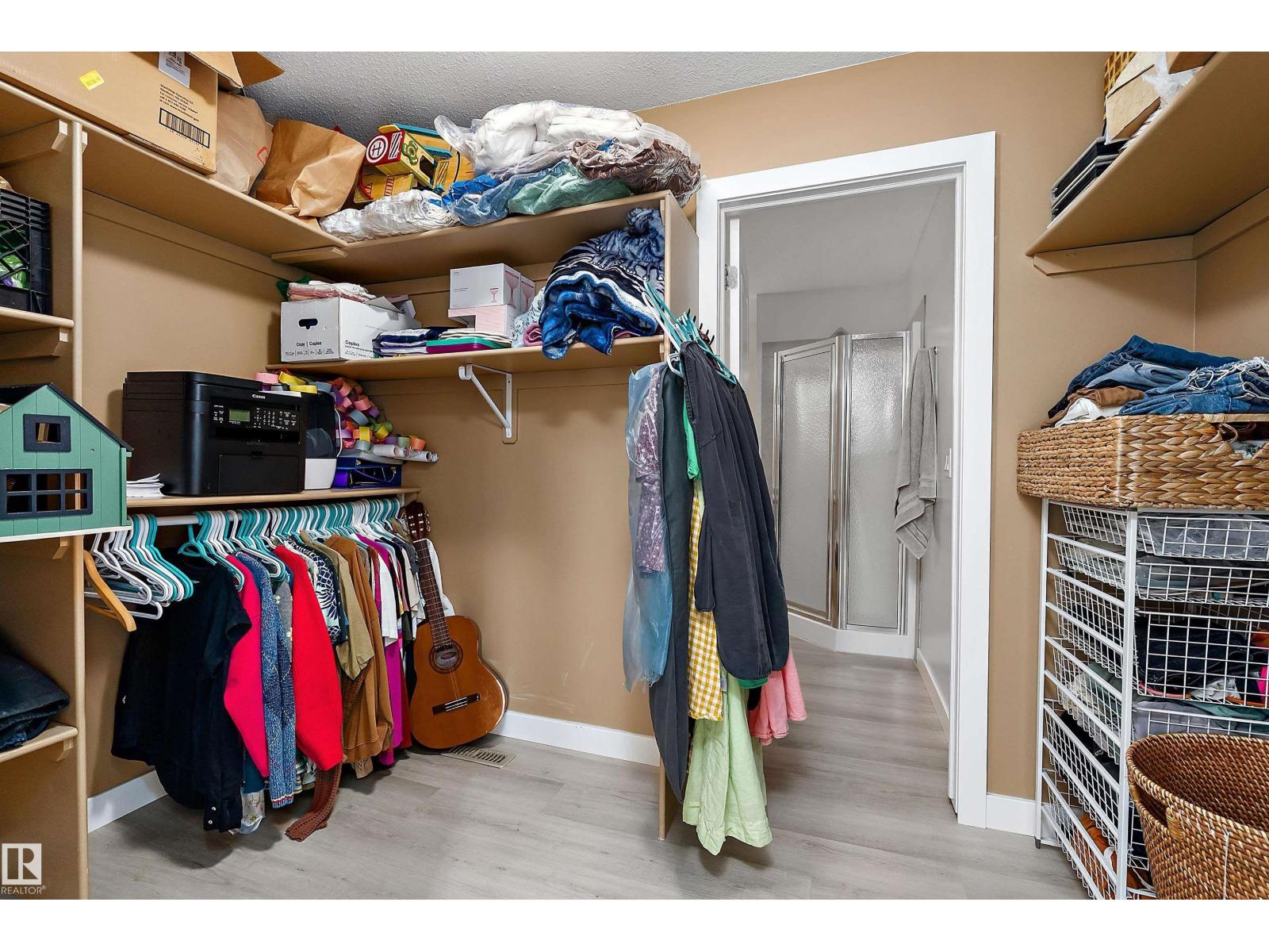 #C 4703 49 AV - Image 26