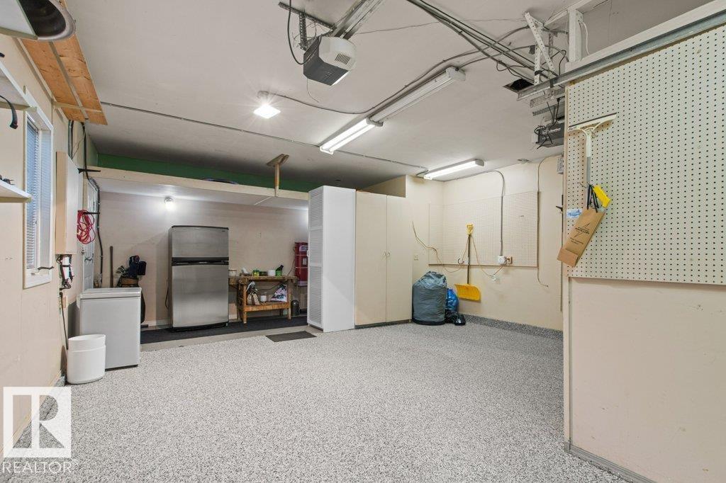 5607 107 ST NW - 42