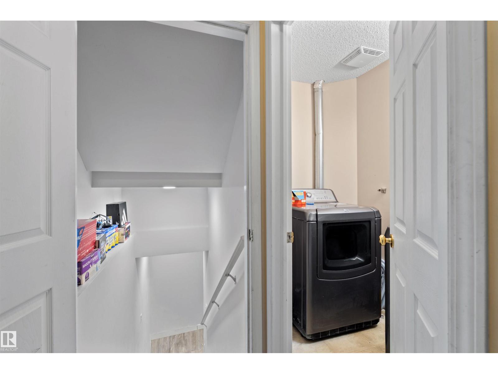 10909 106 ST NW - 11