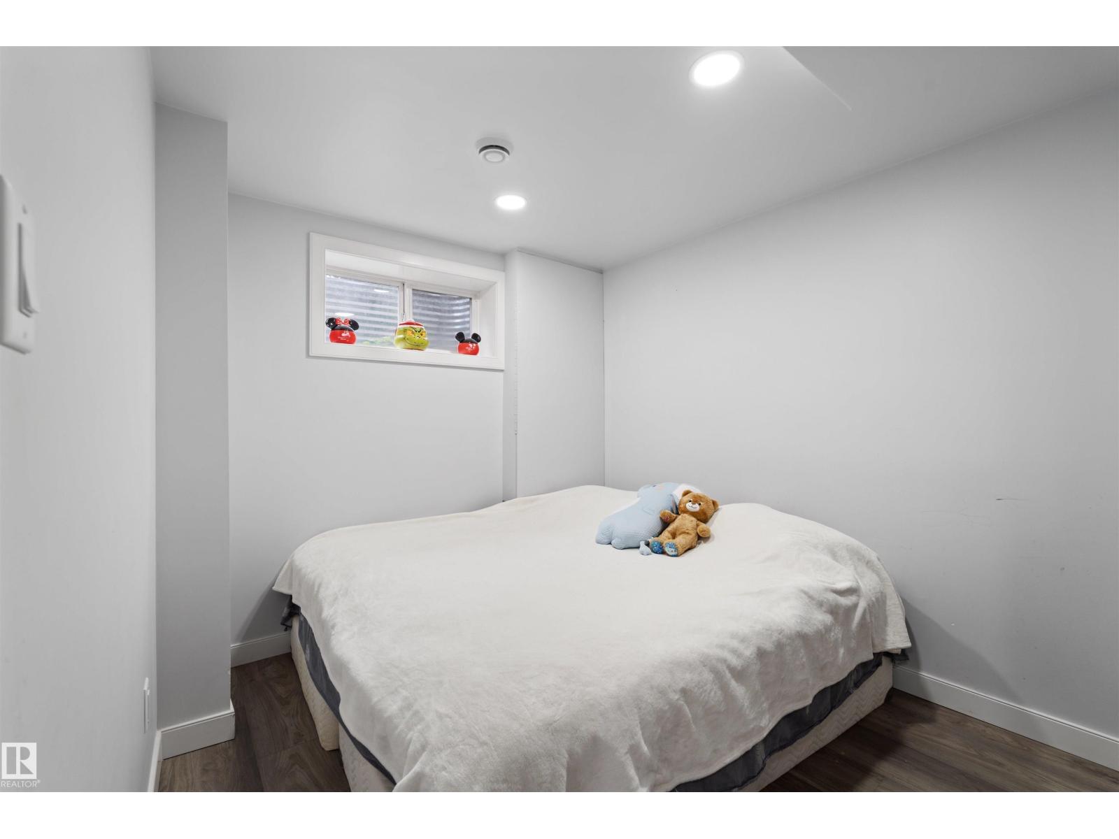 10909 106 ST NW - Image 23