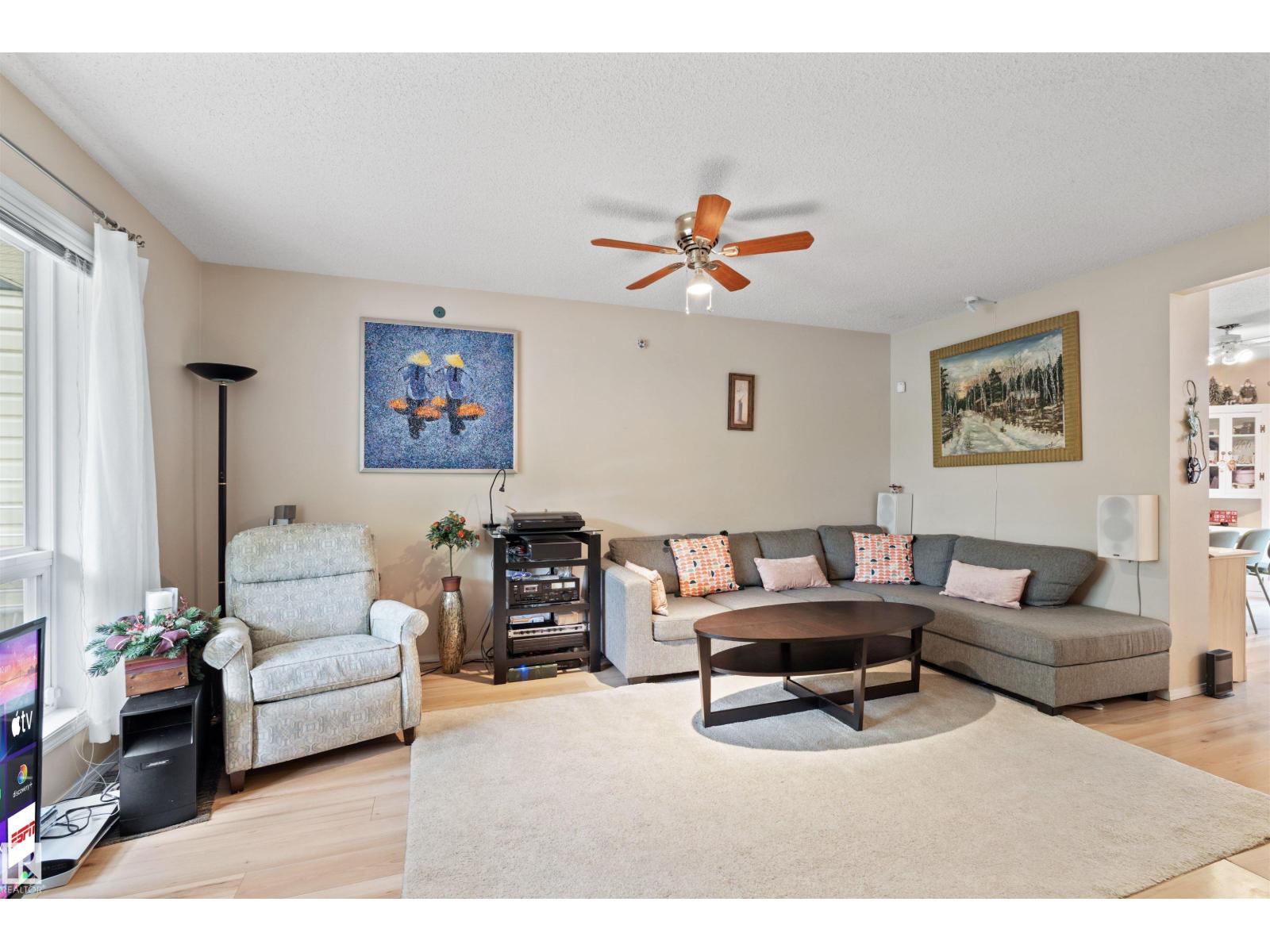 10909 106 ST NW - 4