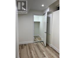 33 Lanark Circle, Brampton, ON L6X5L3 Photo 10