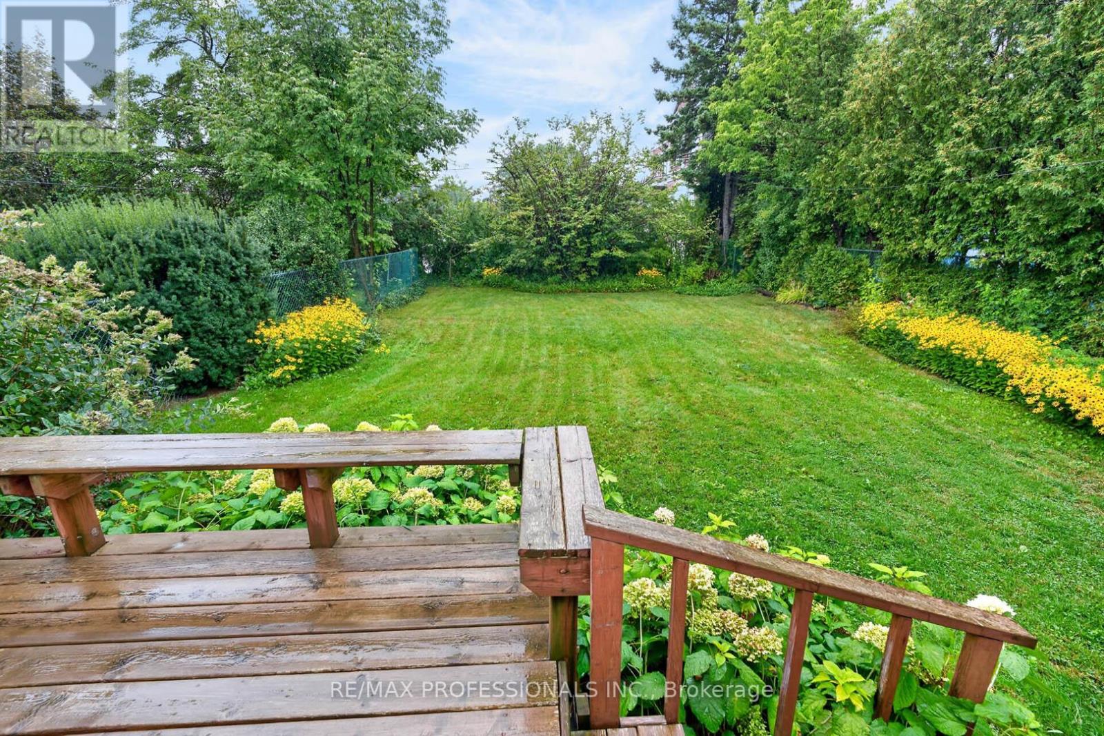 28 BASKERVILLE CRESCENT - 23