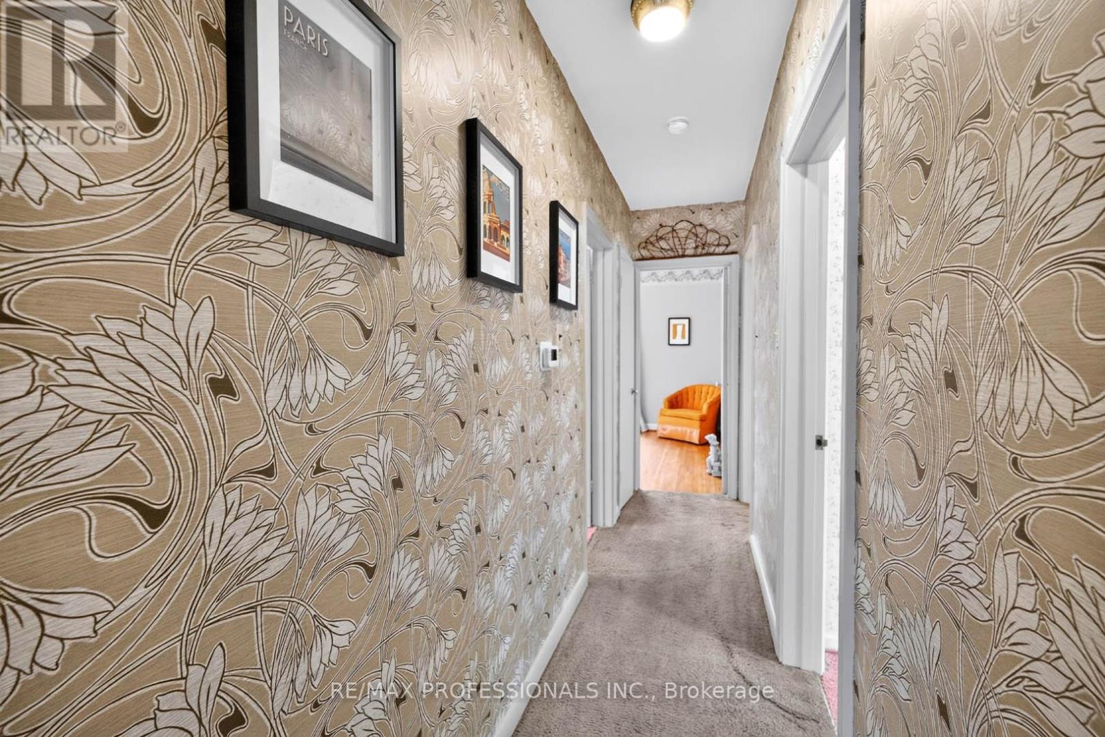 28 BASKERVILLE CRESCENT - 29