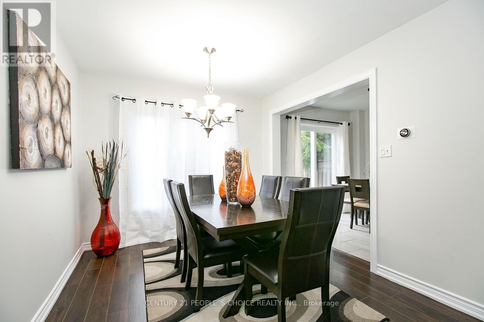 90 WHITE TAIL CRESCENT - 12