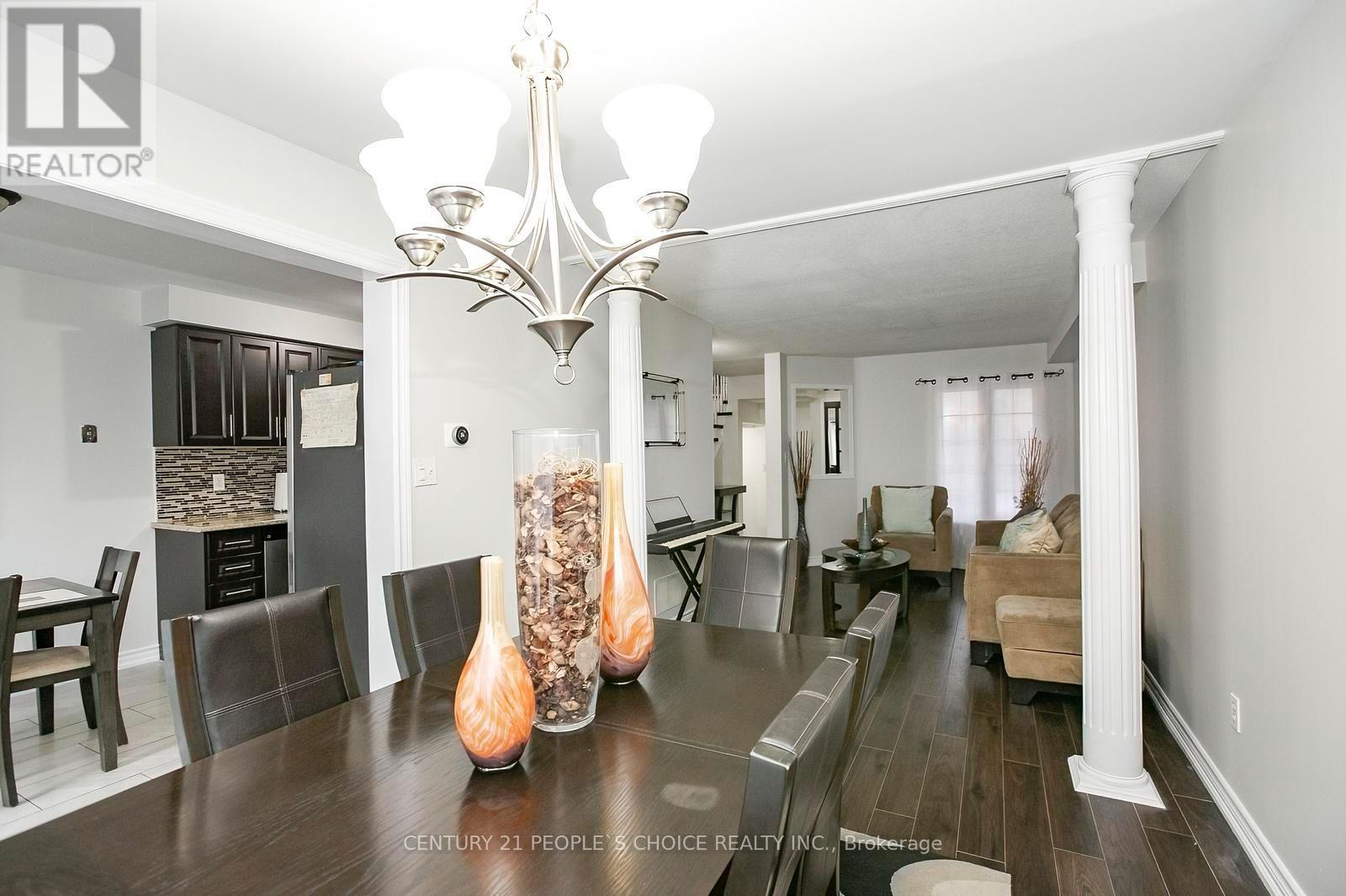 90 WHITE TAIL CRESCENT - 13