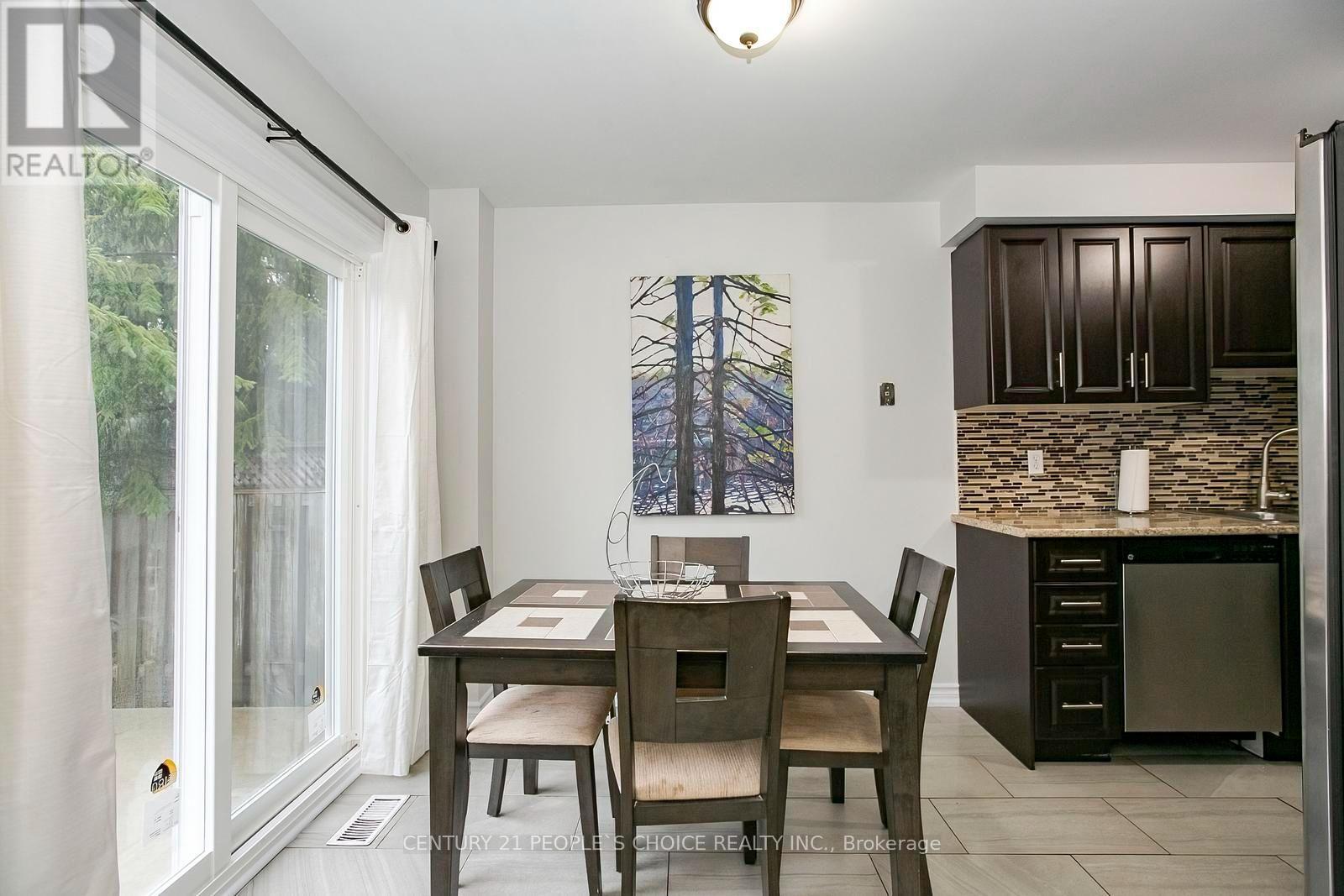90 WHITE TAIL CRESCENT - 19