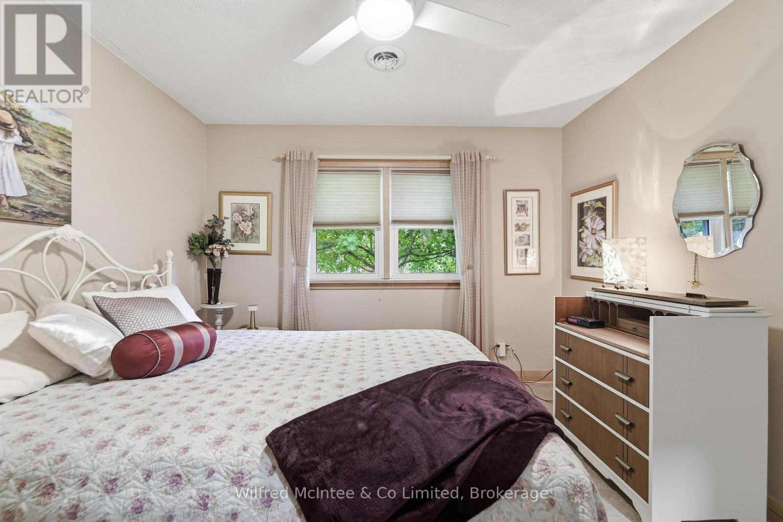 31 JOHNSTONE BOULEVARD - 30