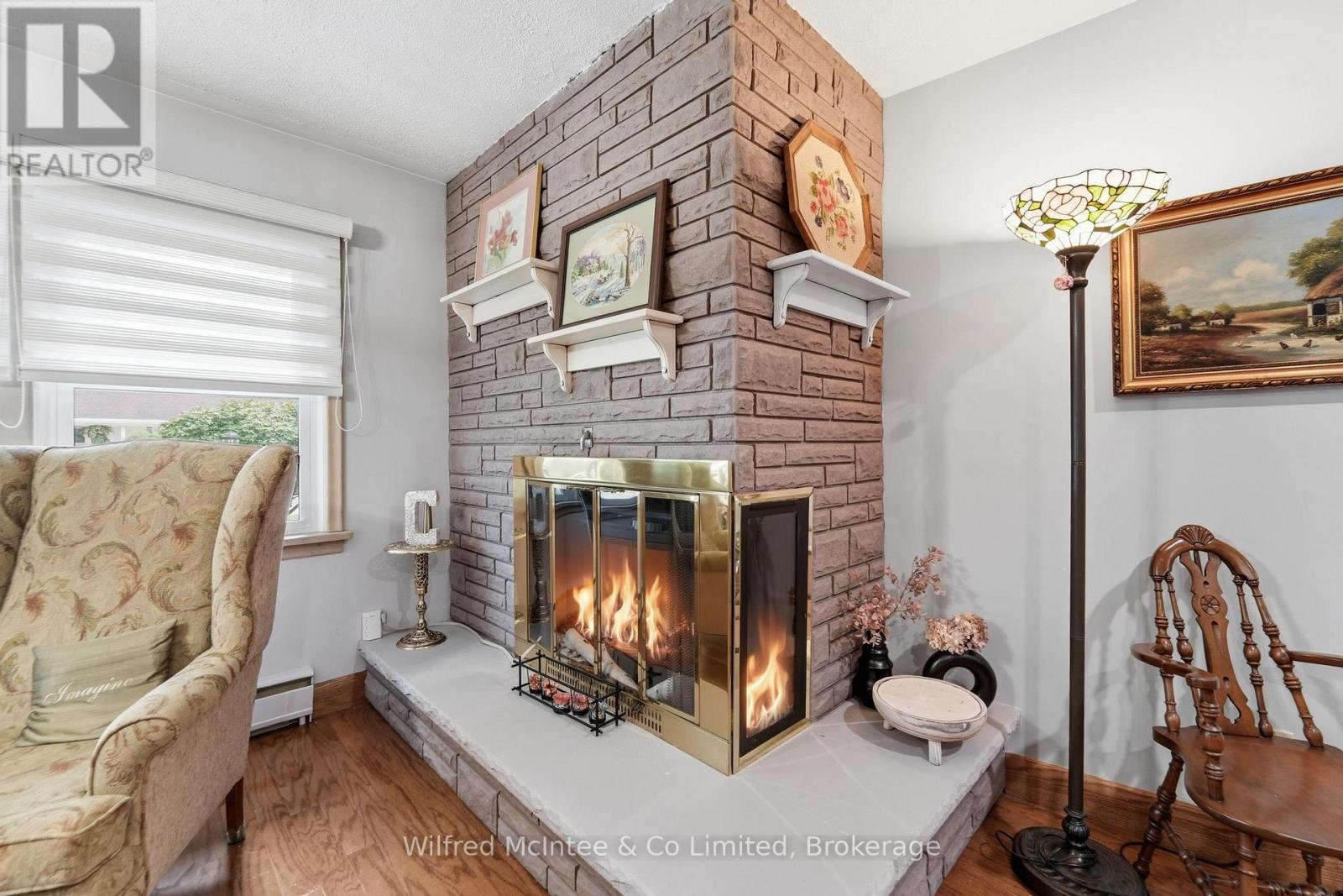 31 JOHNSTONE BOULEVARD - 39