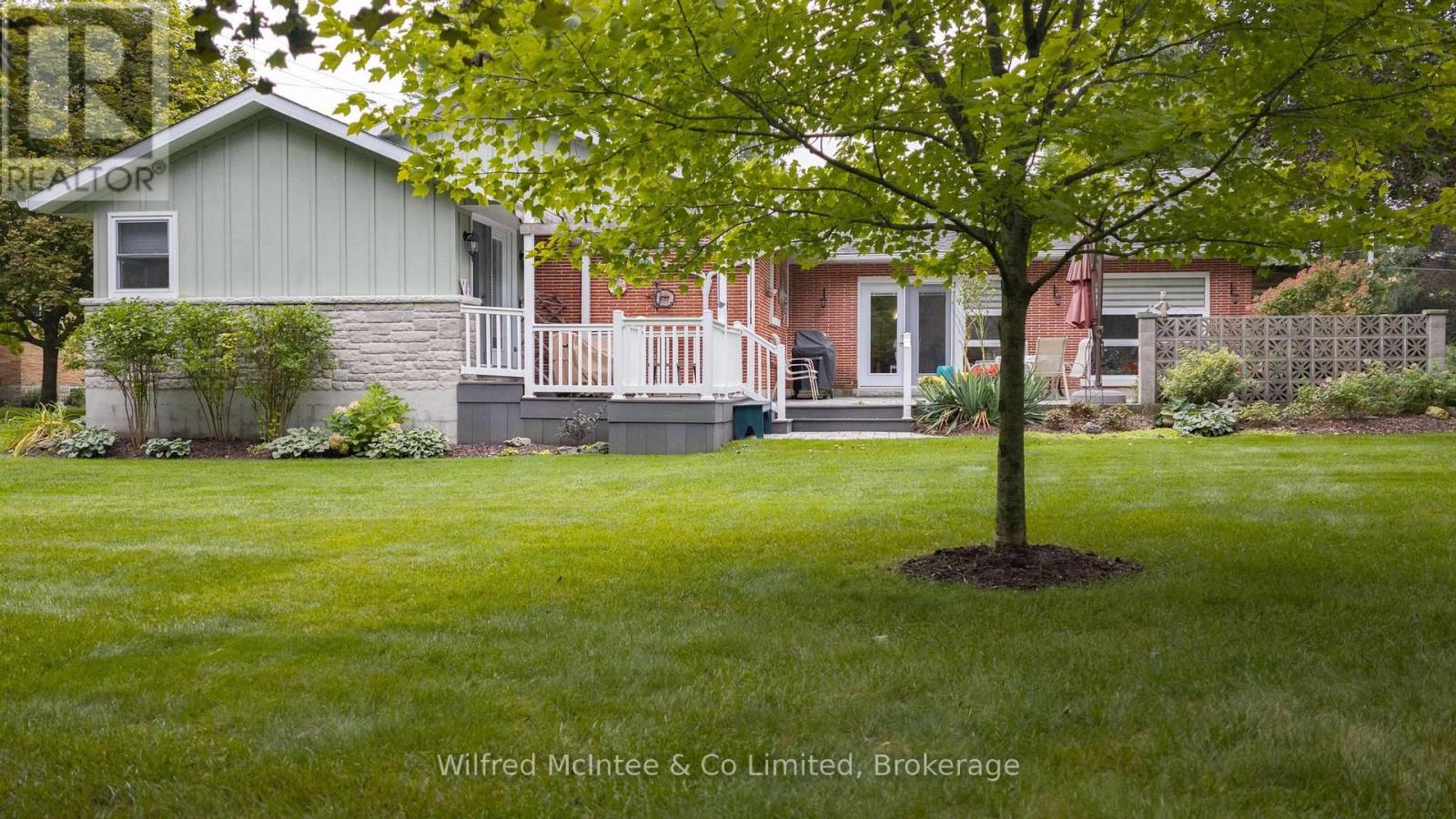 31 JOHNSTONE BOULEVARD - 4