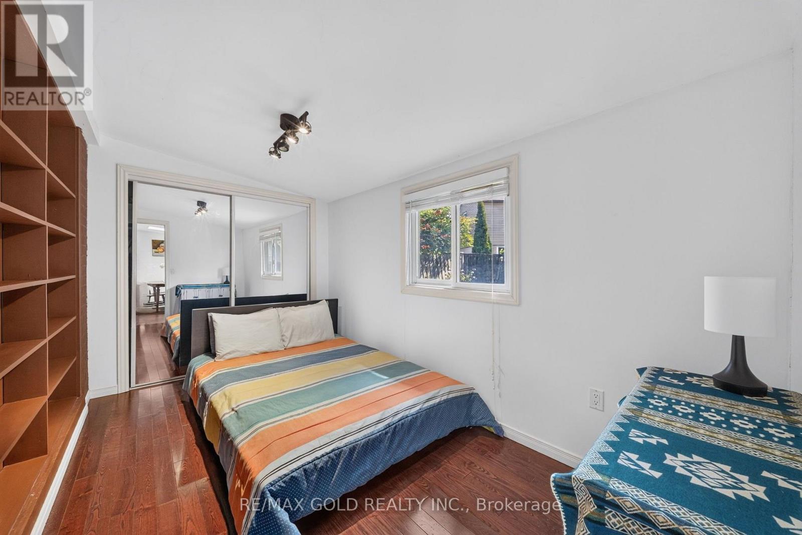 10 JEFFREY STREET - 24