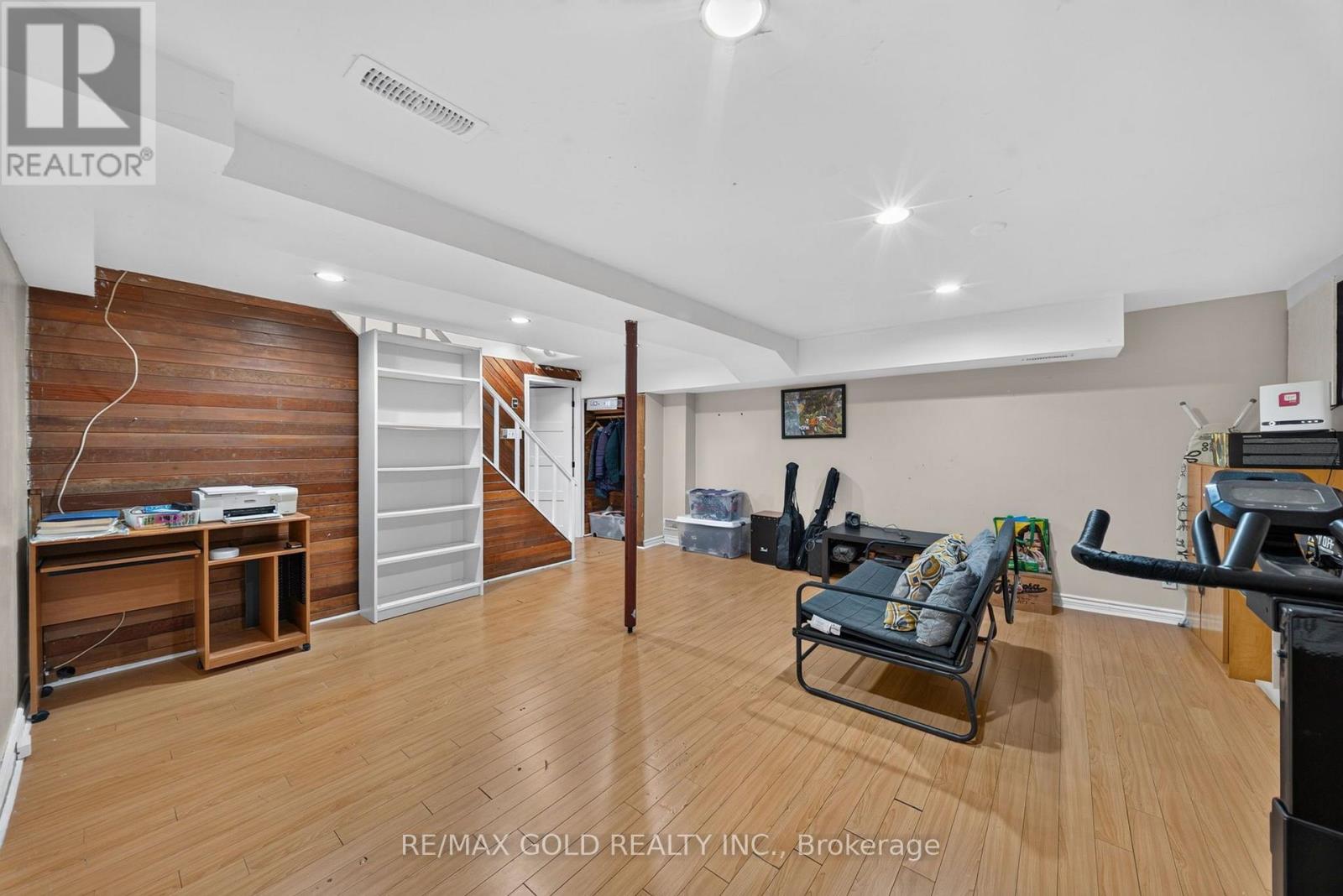 10 JEFFREY STREET - 37