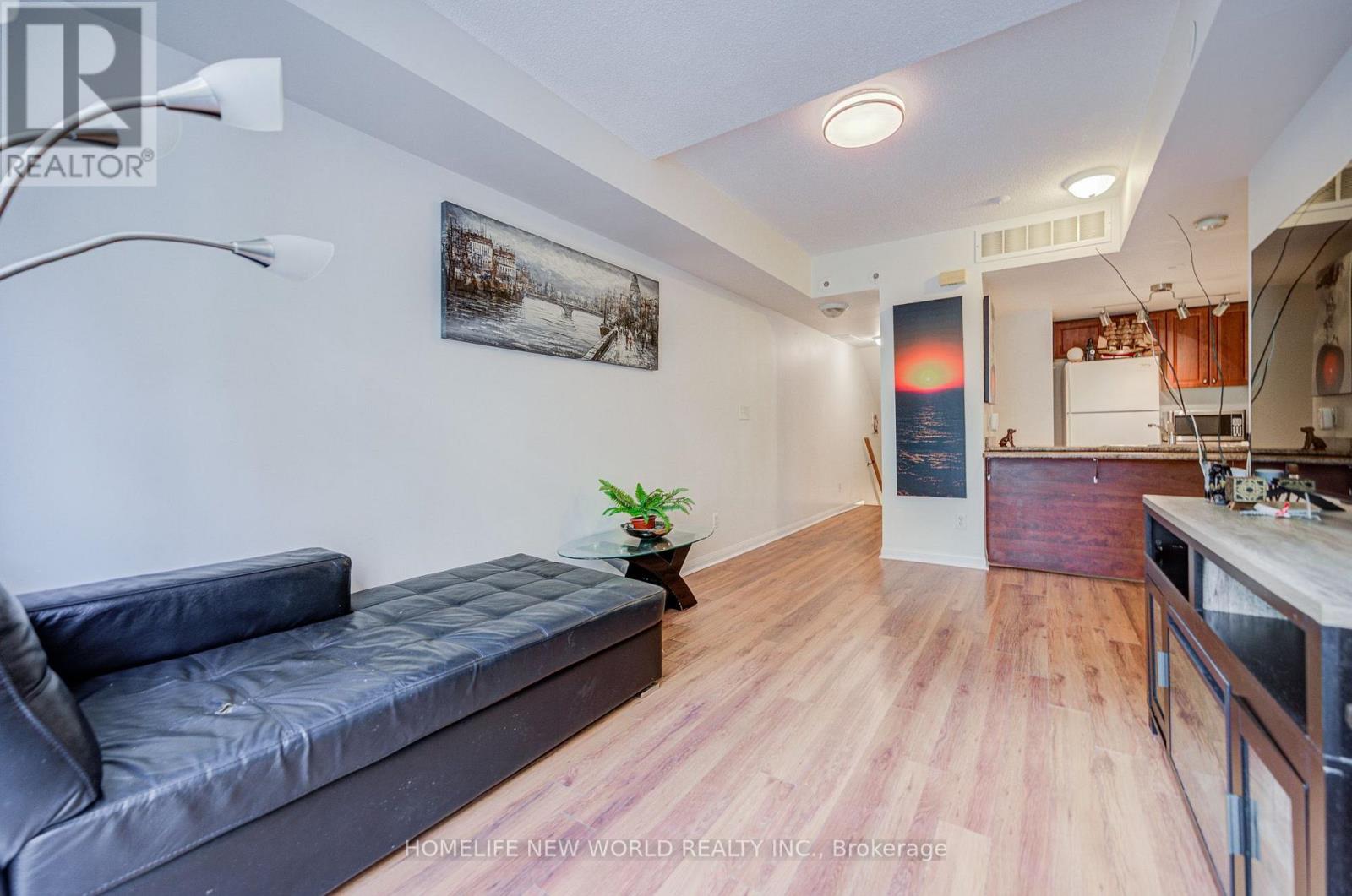 #2087 3045 FINCH AVENUE W - 14