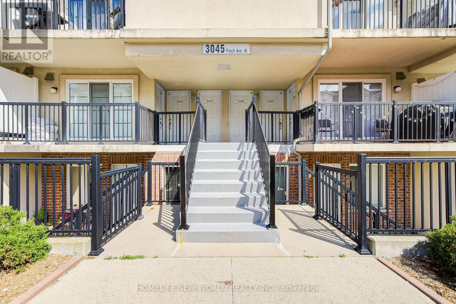 #2087 3045 FINCH AVENUE W - 3