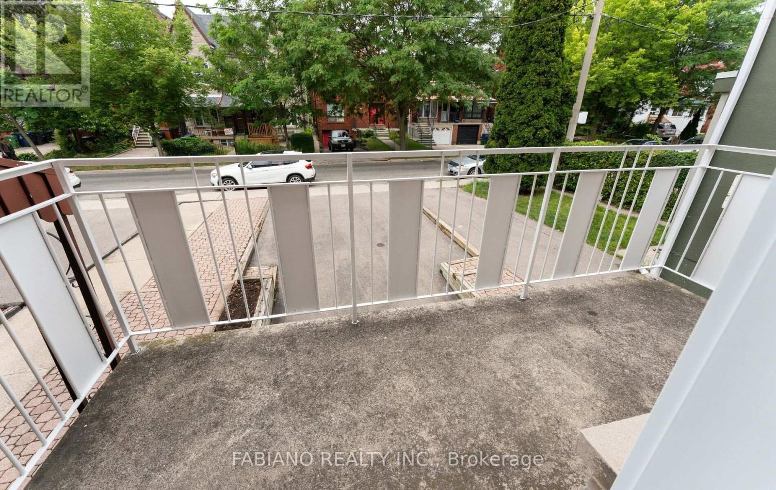 549 GLADSTONE AVENUE - 7