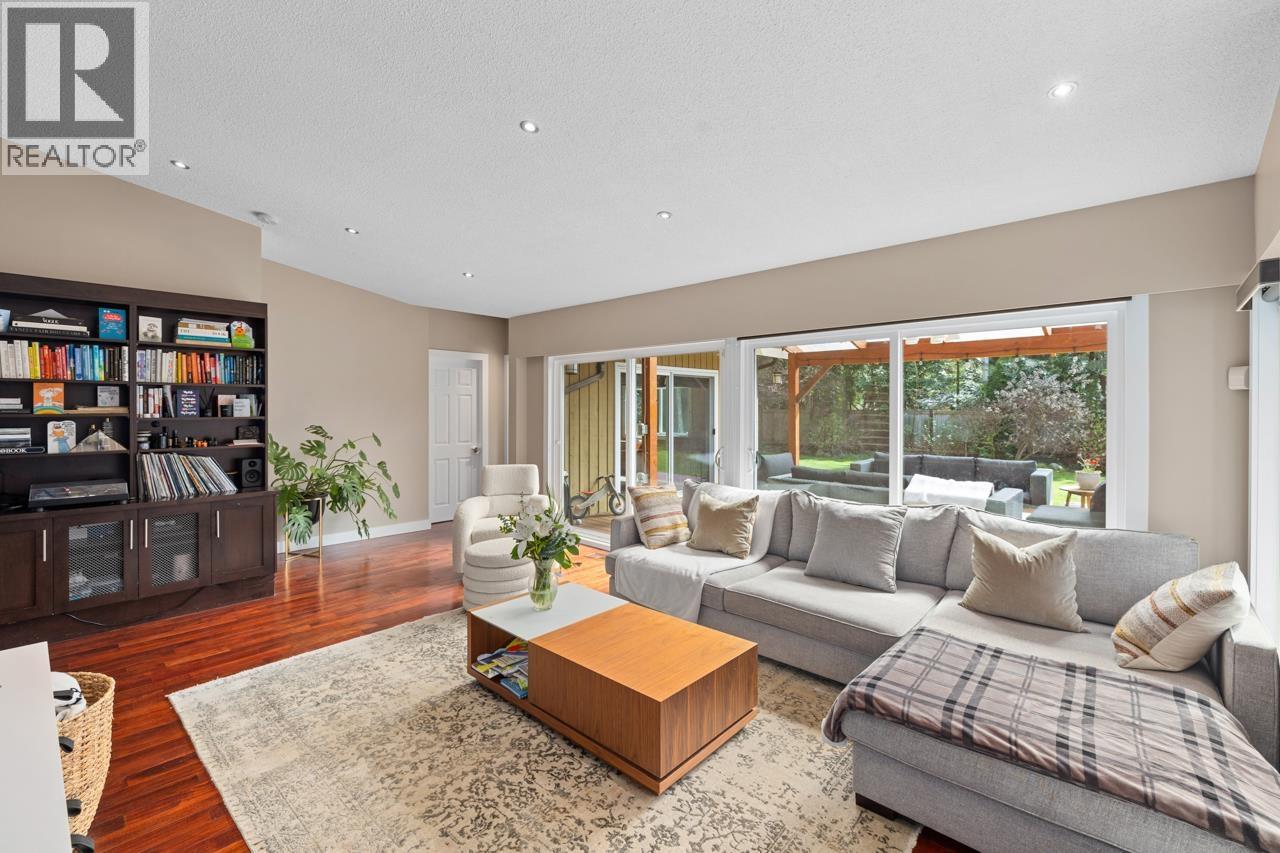 326 MOYNE DRIVE, West Vancouver — photo 4