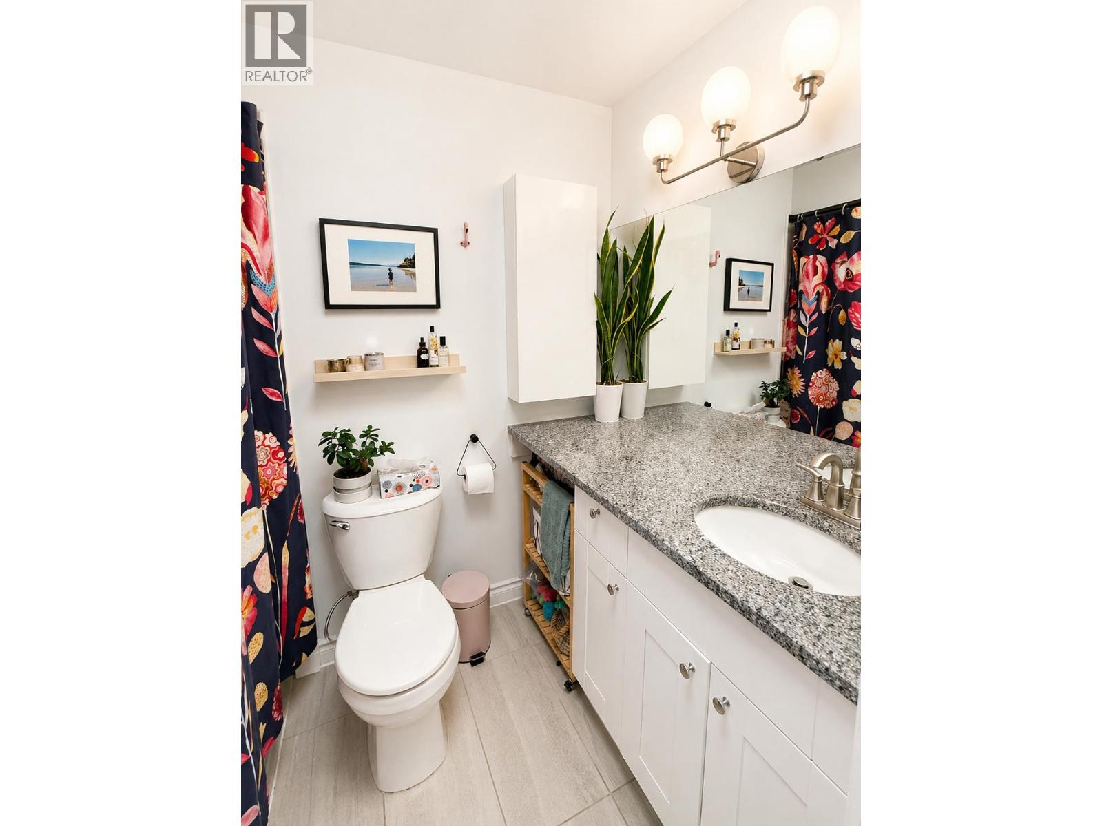3 1510 E 3RD AVENUE, Vancouver — photo 7
