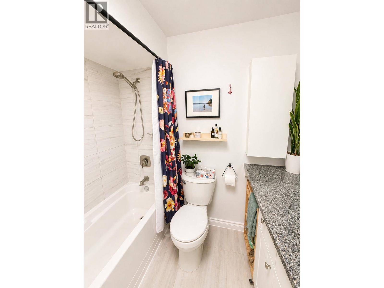 3 1510 E 3RD AVENUE, Vancouver — photo 6