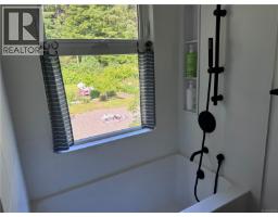 Entrance - 6420 Chatham Ave, Port Hardy, BC V0N2P0 Photo 7