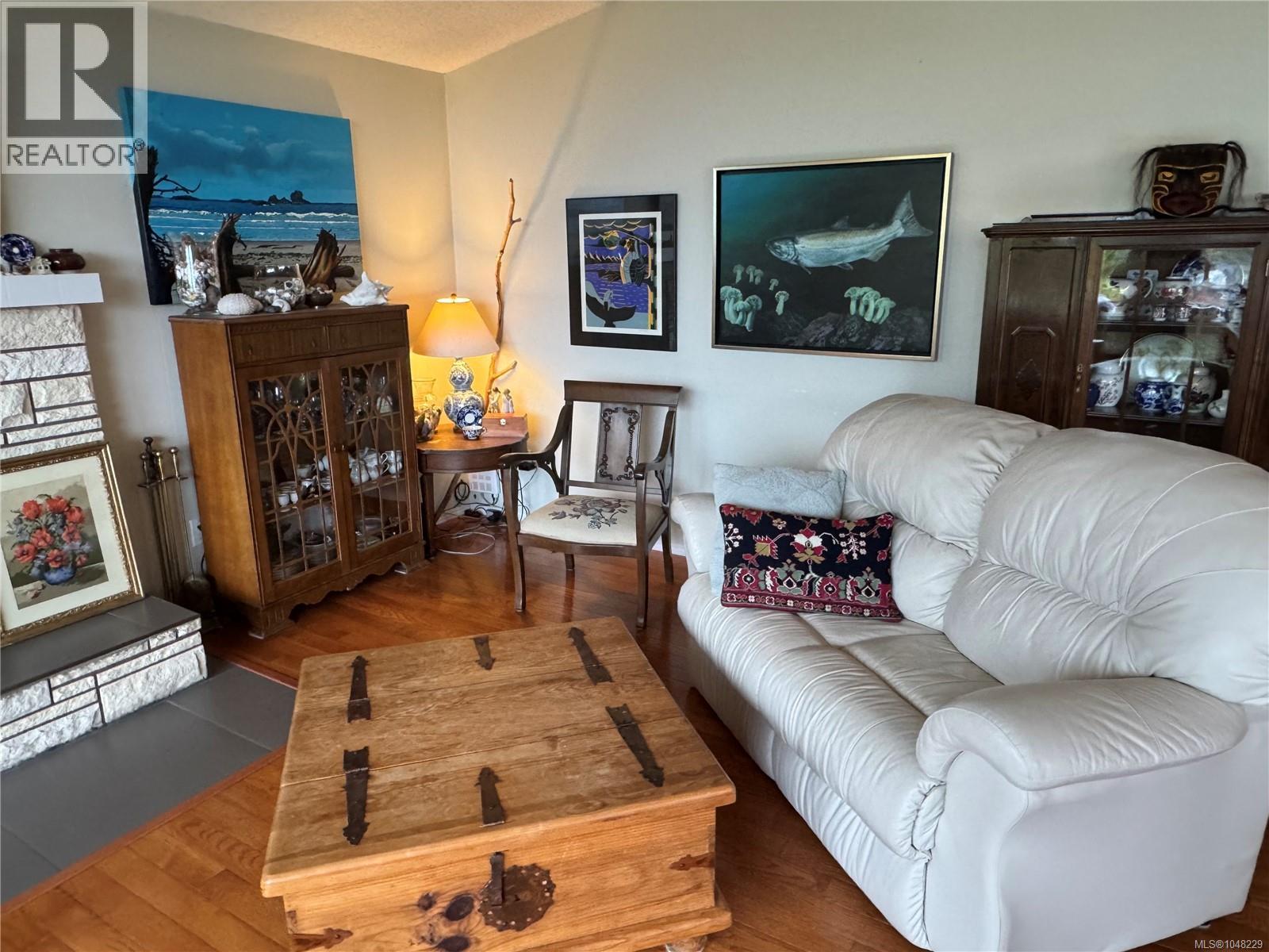 6420 Chatham Ave - Image 17