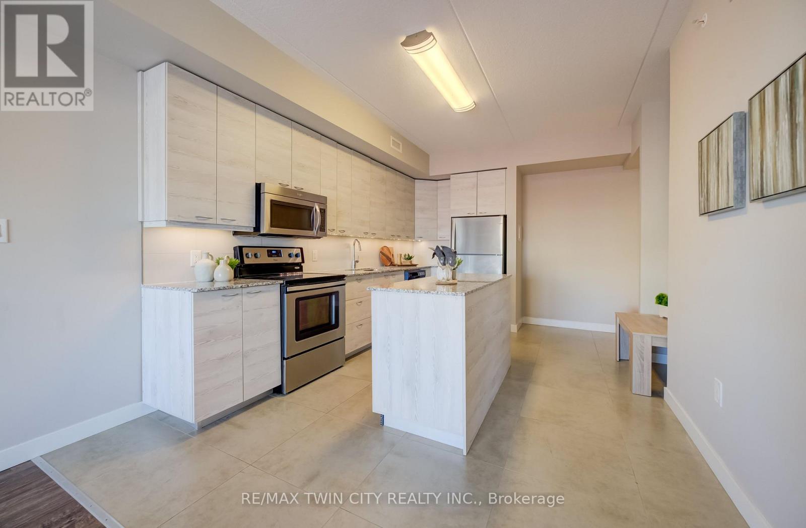 #708 280 LESTER STREET - 10