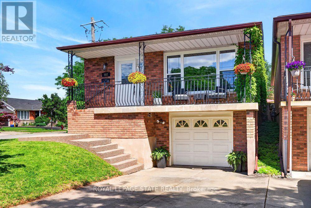 102 BIRCHLAWN DRIVE - 1