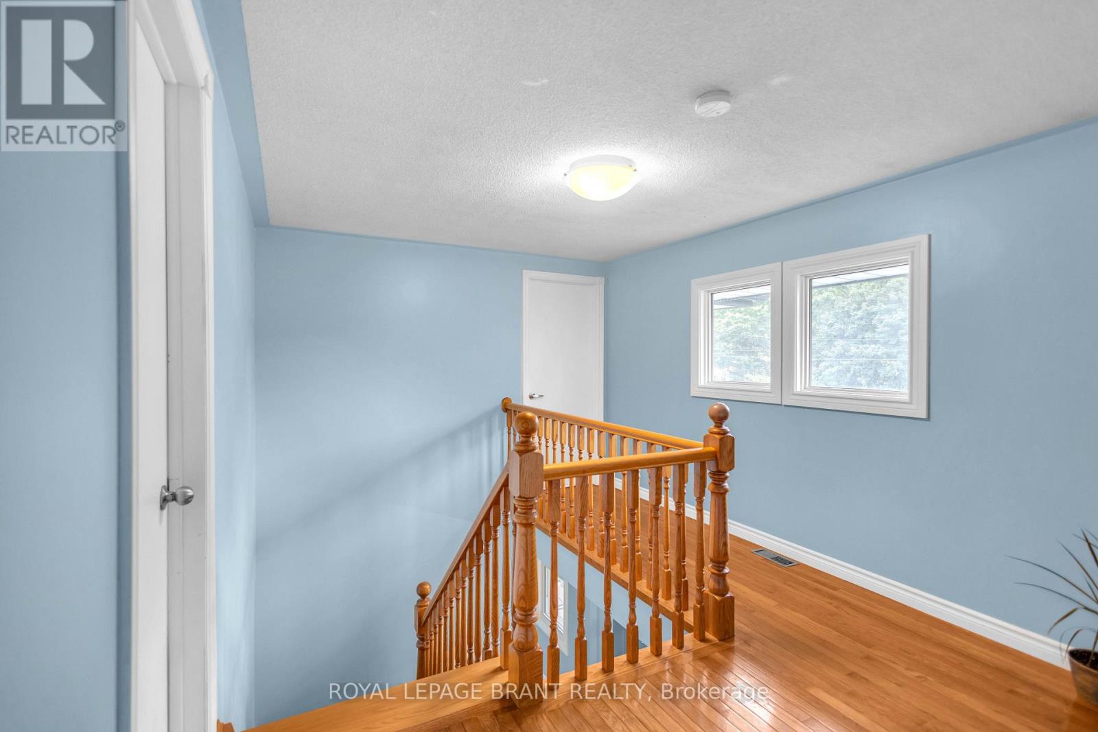 490 DEVONSHIRE AVENUE - 21