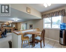 3pc Bathroom - 840 Liban Court, Kelowna, BC V1Y8B5 Photo 6