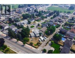 840 Liban Court, Kelowna, BC V1Y8B5 Photo 57