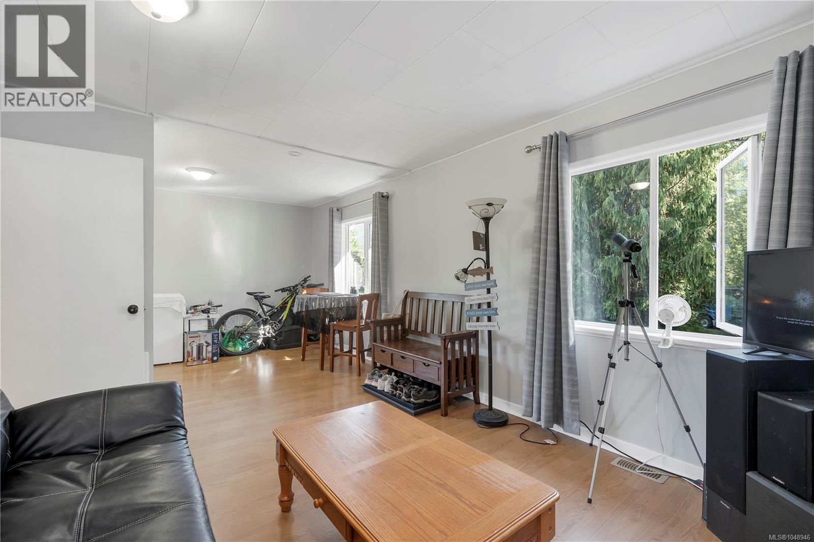 1260 Sayward Rd - 44