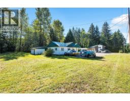 Bedroom - 1260 Sayward Rd, Sayward, BC V0P1R0 Photo 15